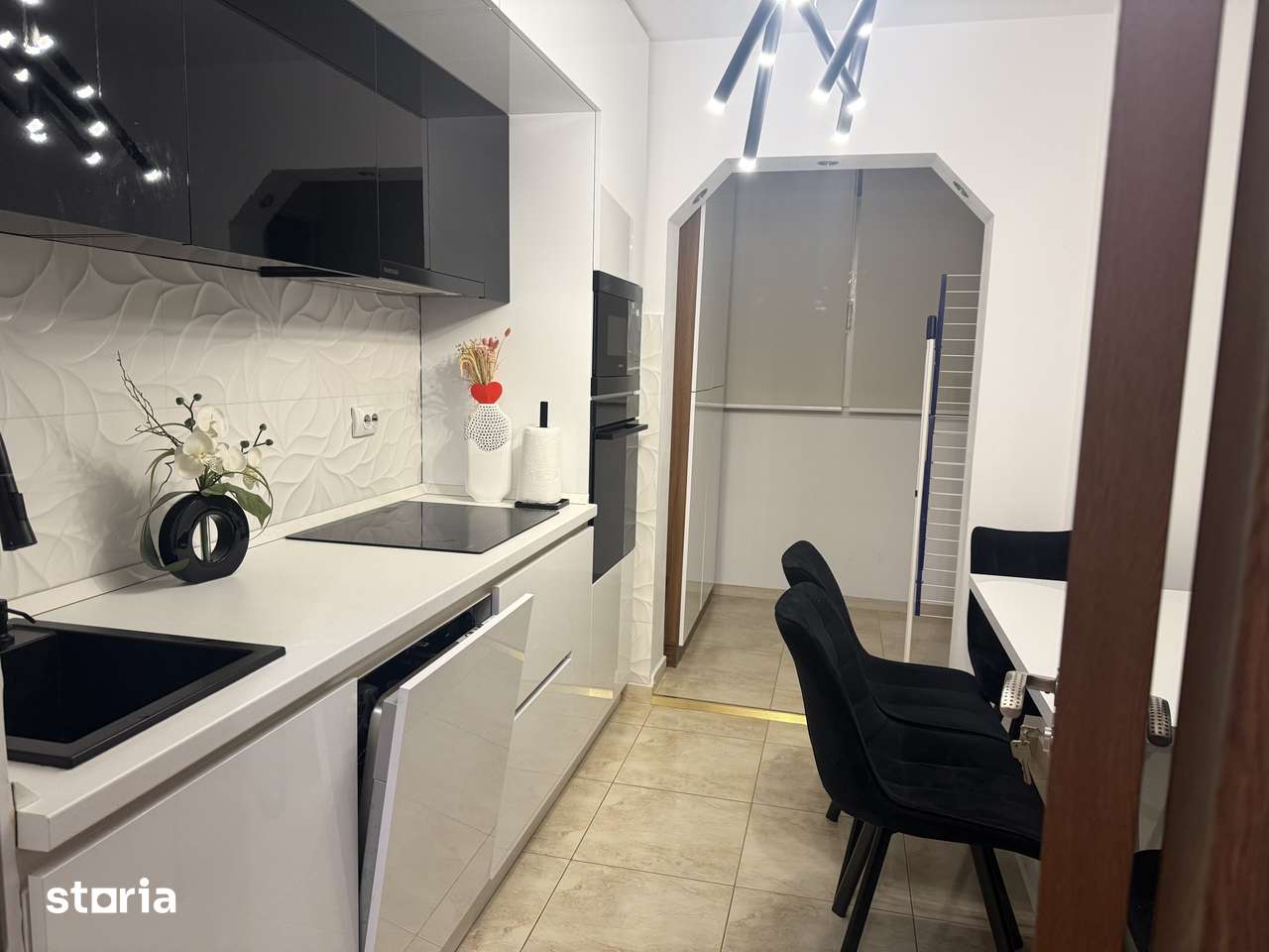 Apartament 3 camde închiriat proprietar metrou Apărătorii Patriei — fotografia 1