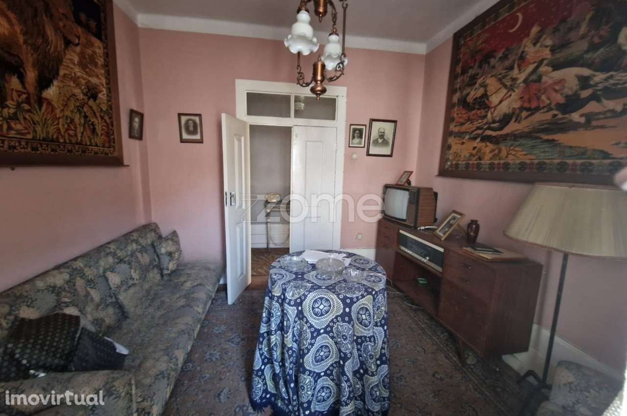 Moradia em Pedra com Potencial no Coração de Vila Nova de Tazem - Grande imagem: 5/20