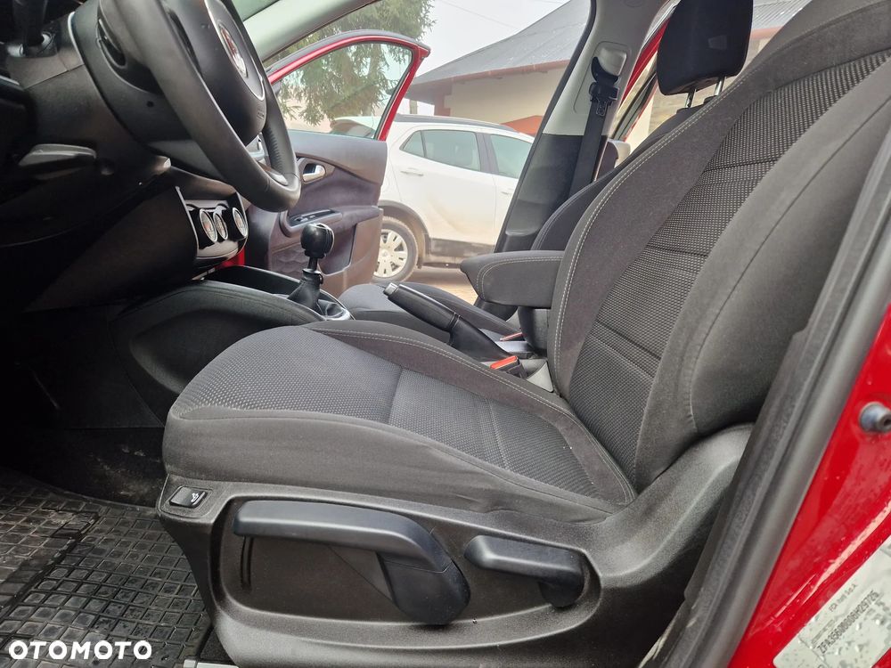 Fiat Tipo 1.4 T-Jet 16v Lounge EU6d - 21