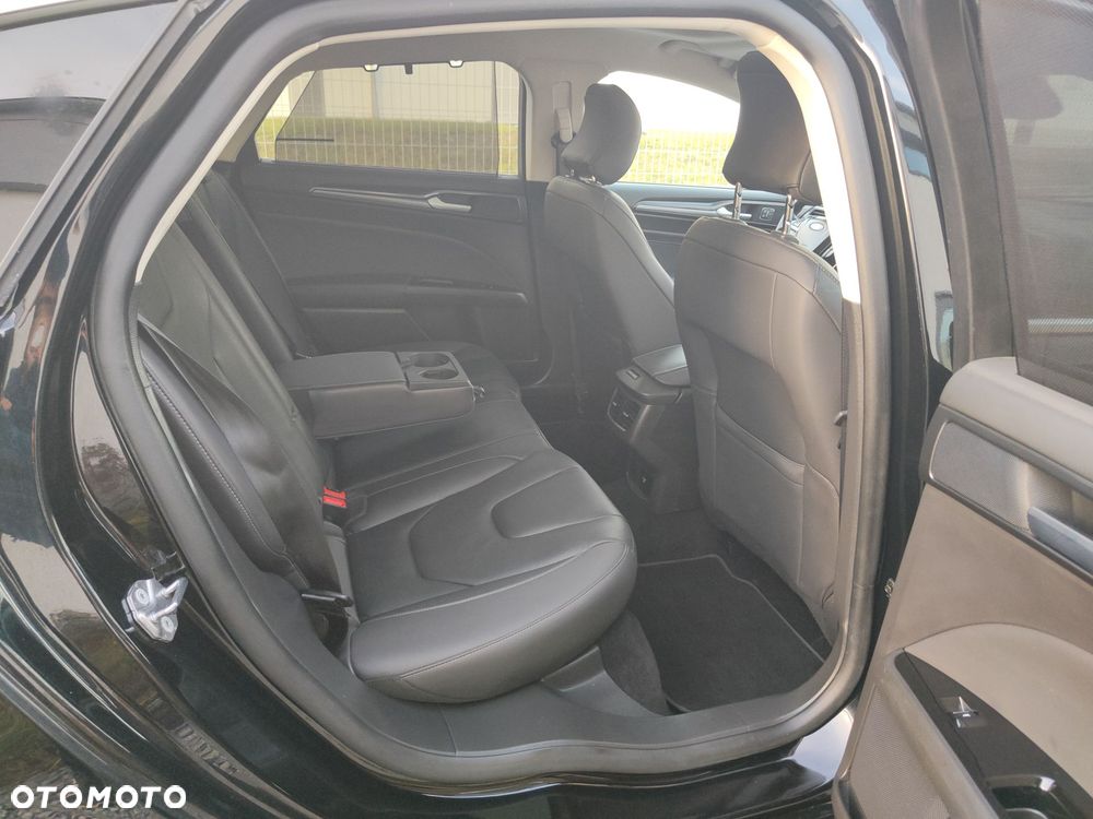 Ford Mondeo 2.0 EcoBlue Titanium - 13