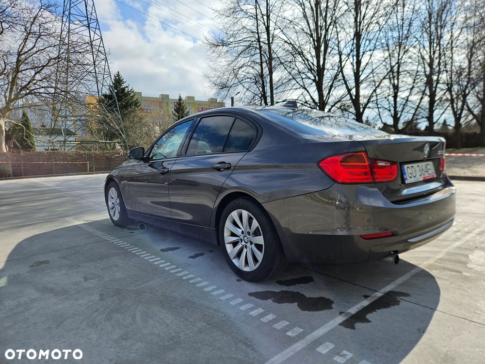 BMW Seria 3 - 4