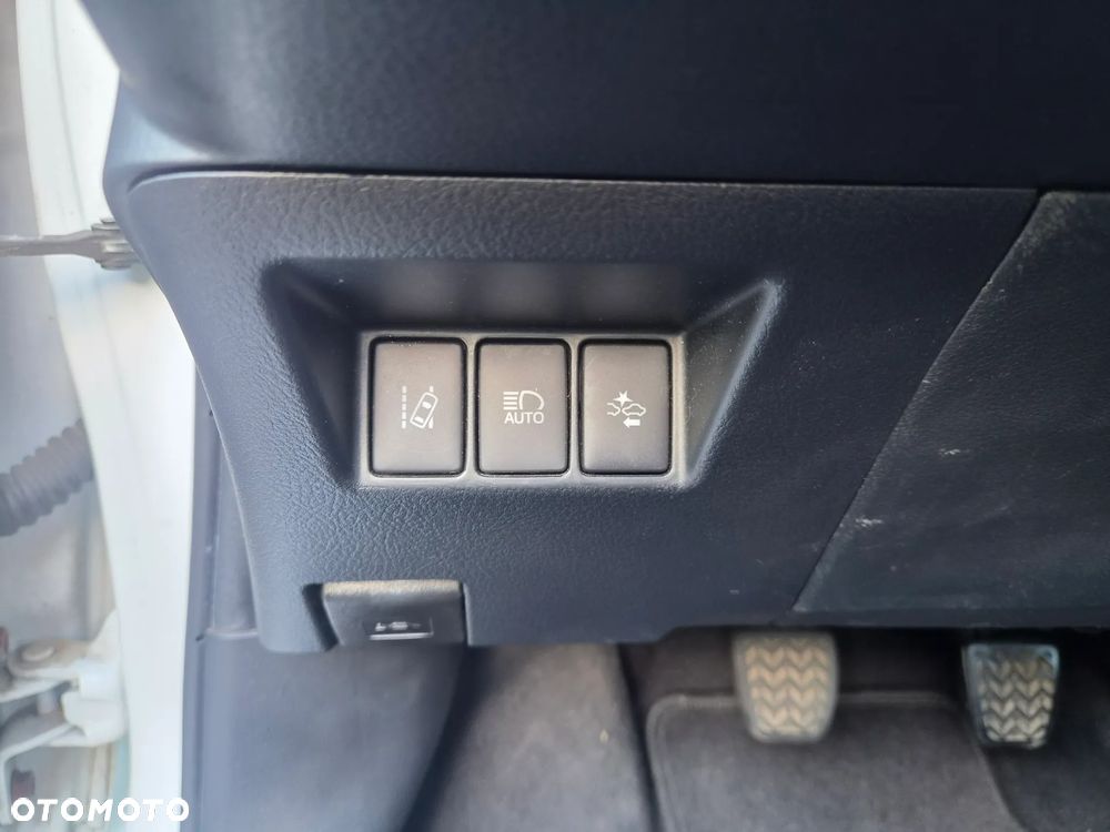 Toyota Yaris 1.5 Premium - 14