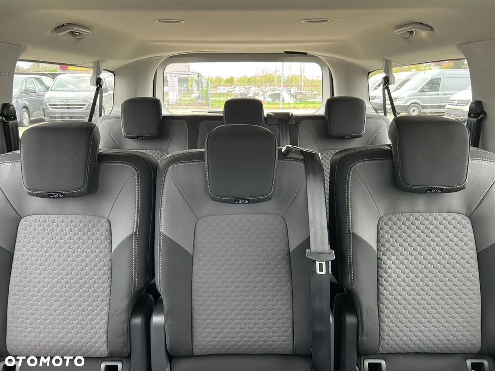 Volkswagen Caravelle - 18
