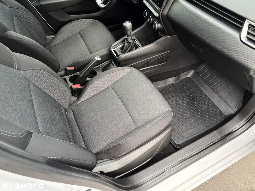 Renault Clio - 36