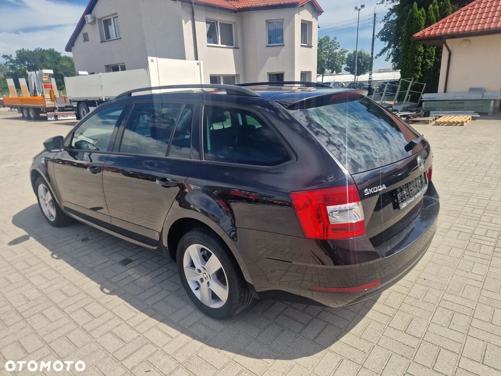 Skoda Octavia 2.0 TDI DSG Ambition - 2