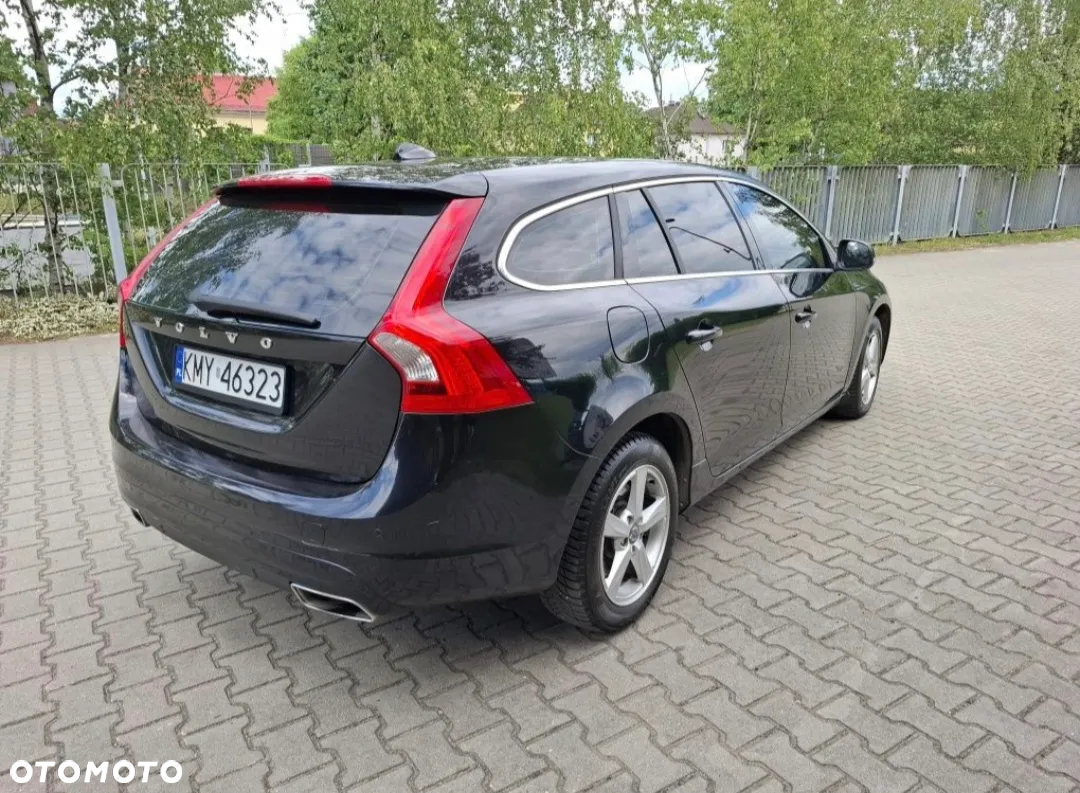 Volvo V60 D4 Drive-E Kinetic - 3