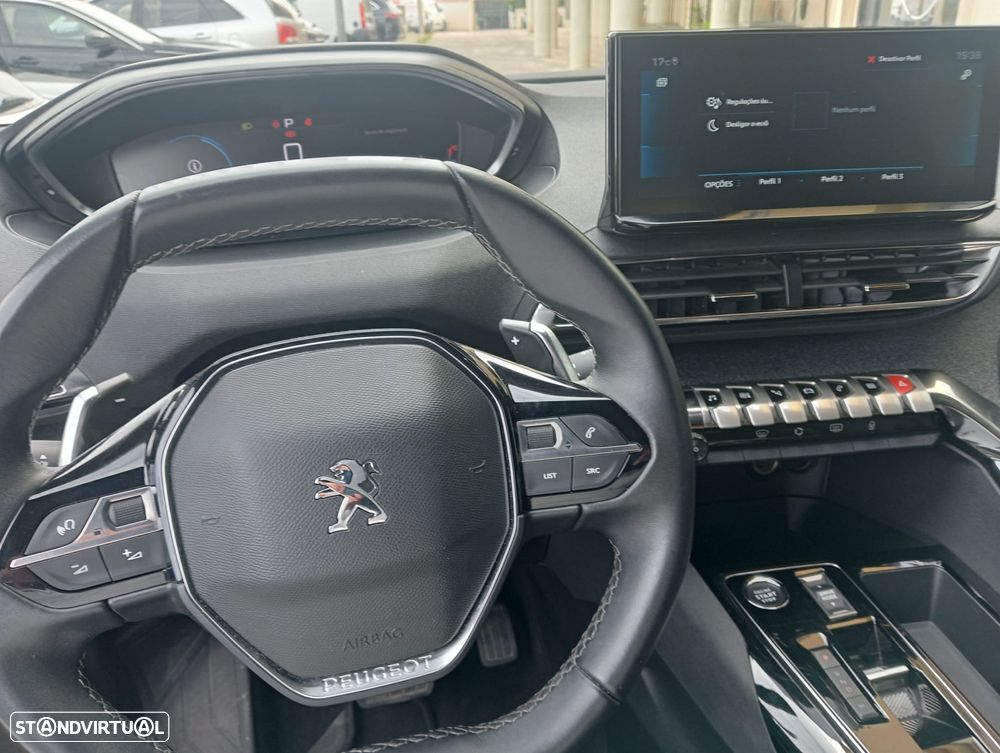 Peugeot 5008 1.2 PureTech Allure Pack EAT8 - 11