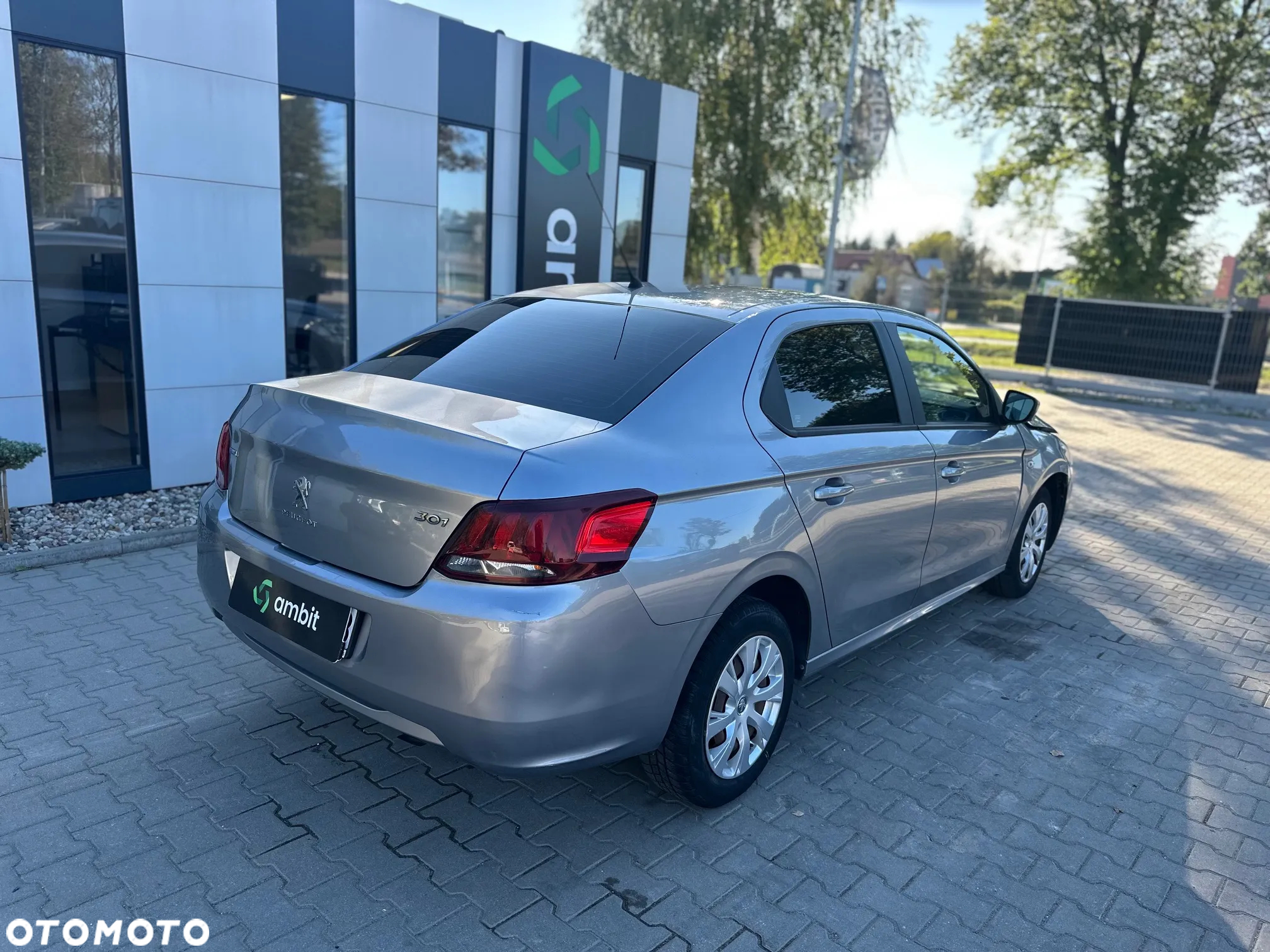 Peugeot 301 1.2 Pure Tech Active - 8