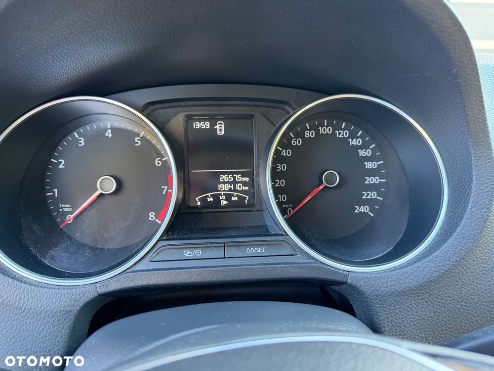 Volkswagen Polo - 22