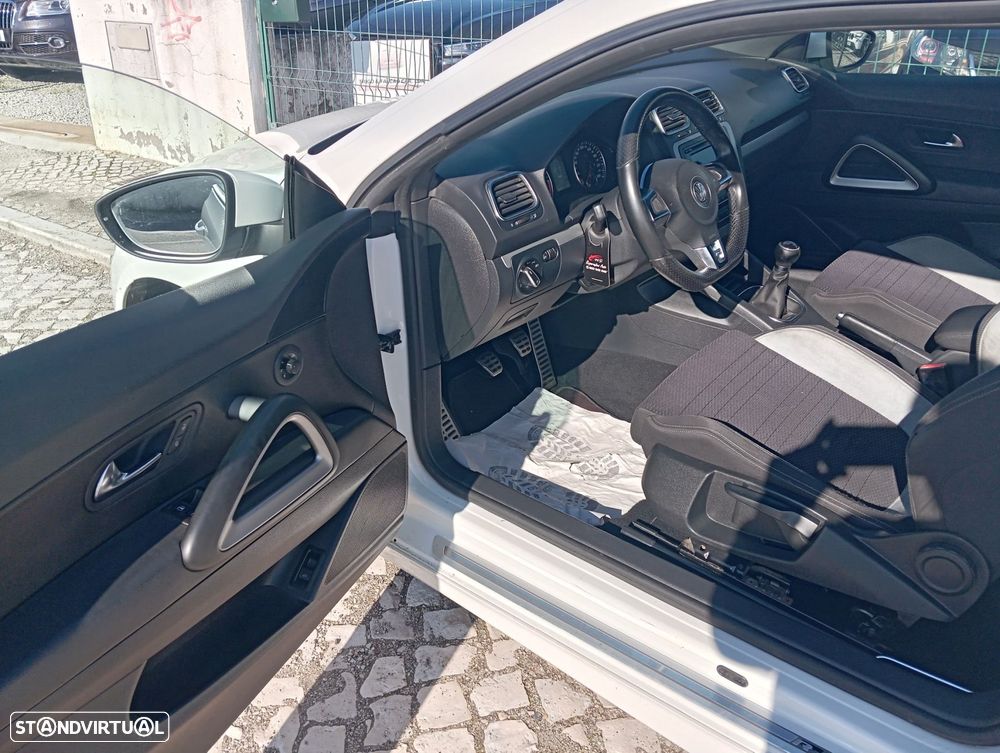 VW Scirocco 2.0 TDI R-Line - 6
