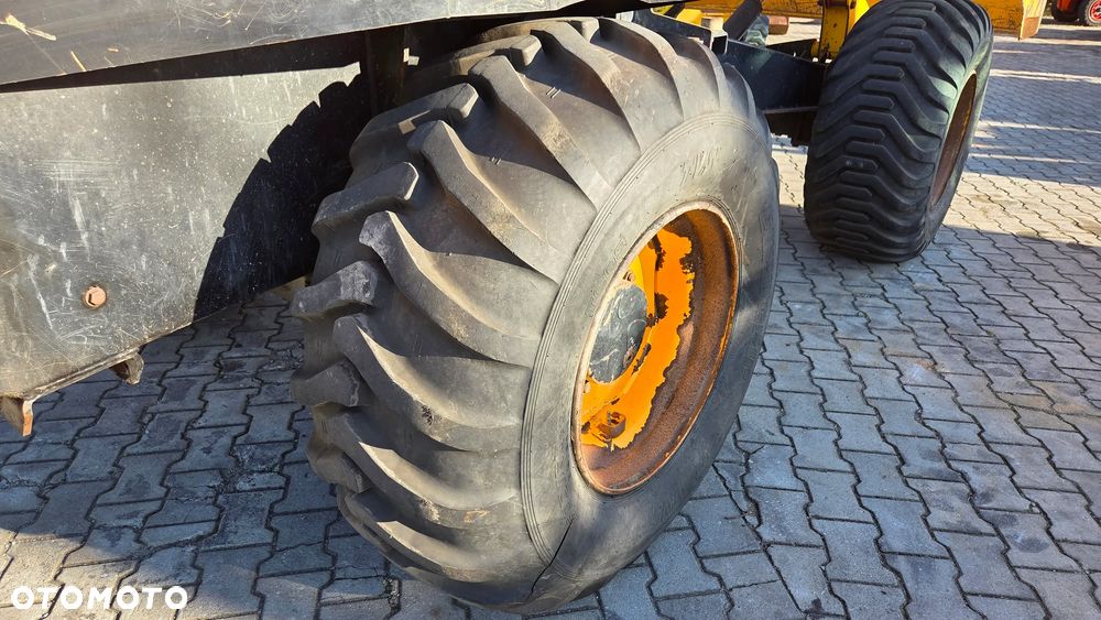 JCB 9 TFT - 17