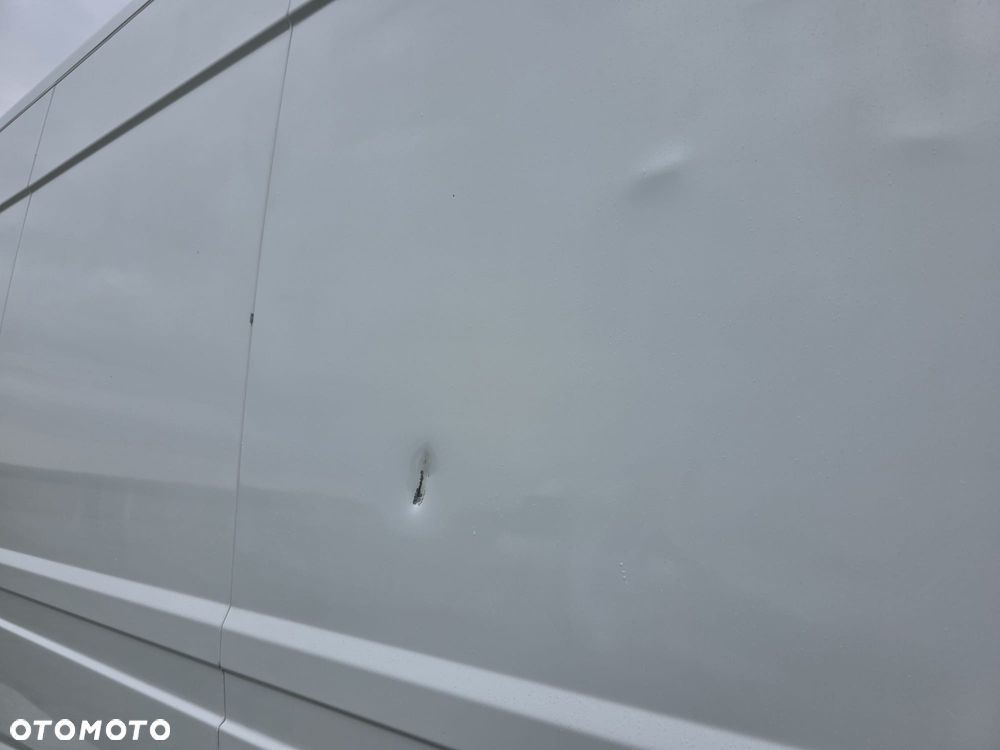 Iveco DAILY - 12