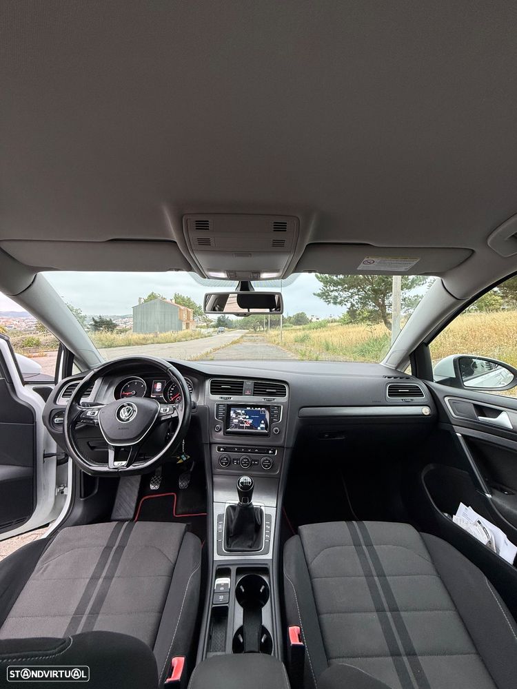 VW Golf 1.6 BlueTDI Comfortline - 16
