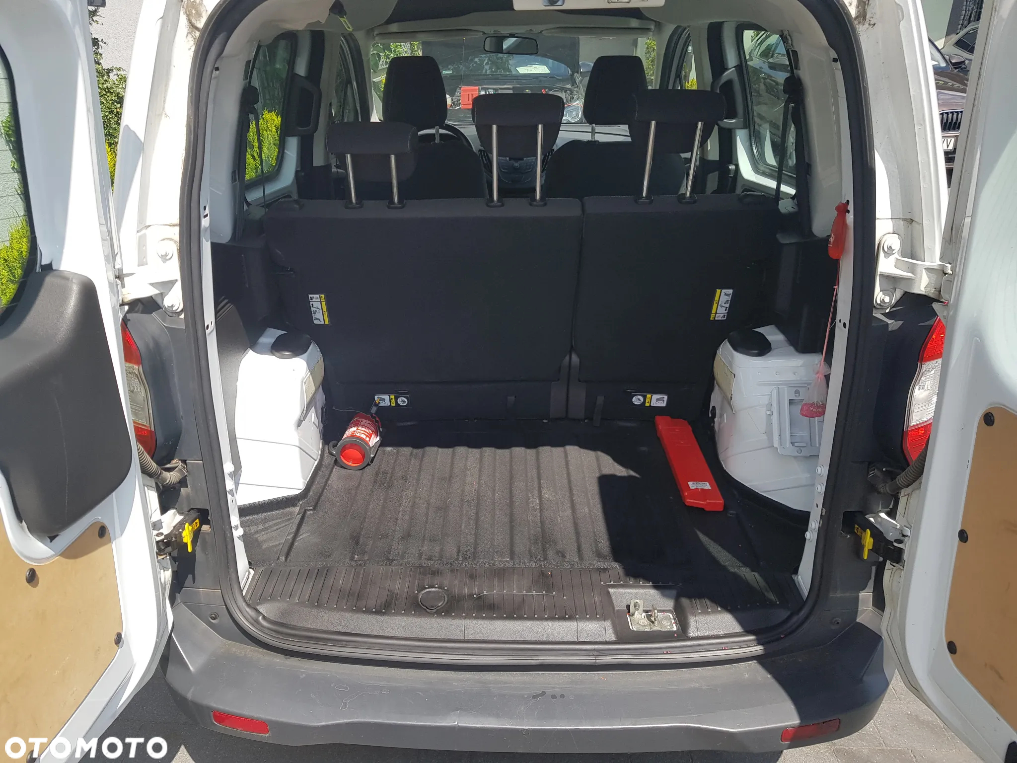 Ford Tourneo Courier 1.5 TDCi Trend - 12