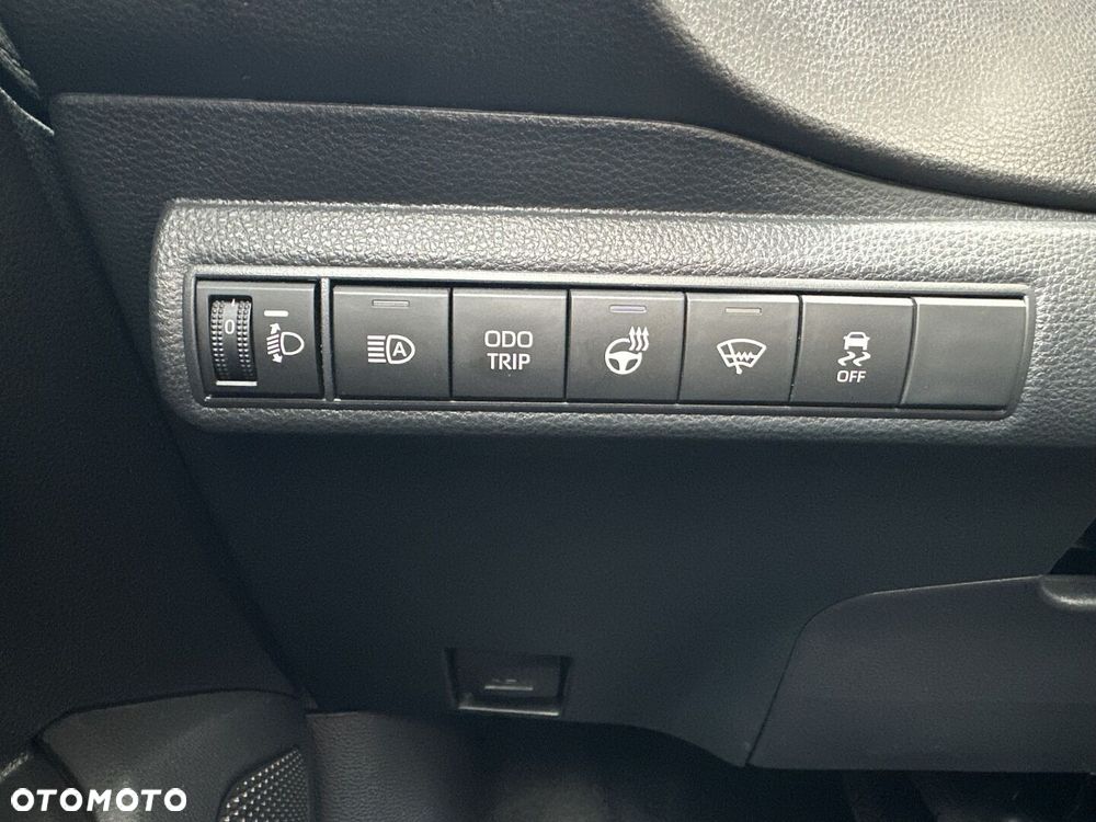Toyota Corolla 2.0 Hybrid Comfort - 28
