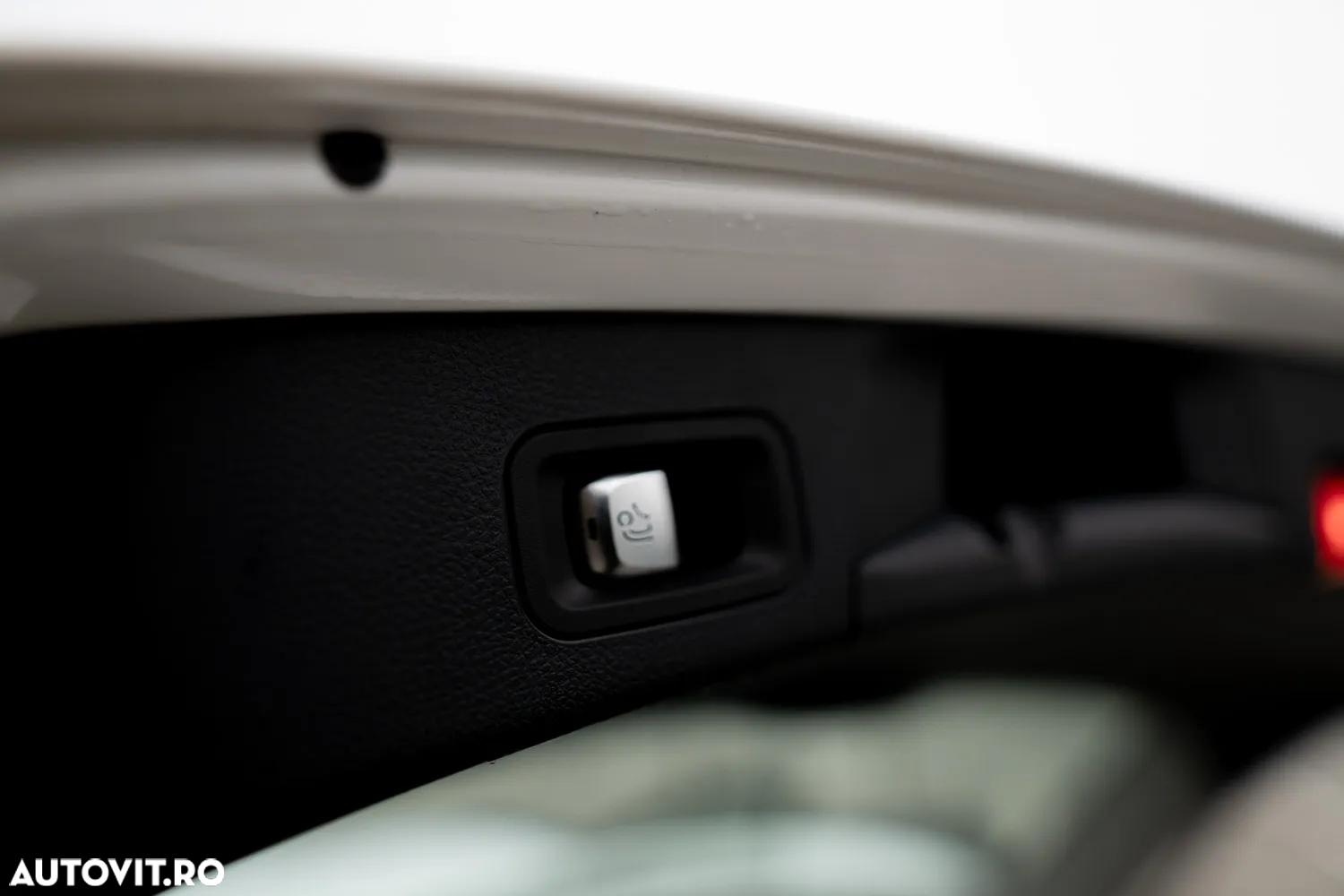 Mercedes-Benz C 220 d T 9G-TRONIC Avantgarde - 23