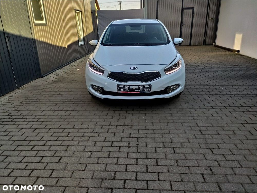 Kia Ceed 1.6 GDI L Business Line DCT - 10