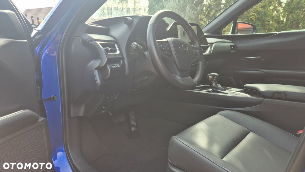 Lexus UX 250h F SPORT Design - 6