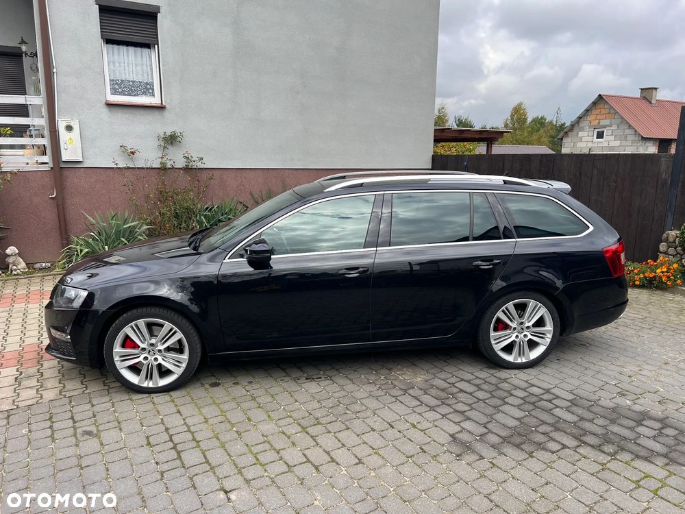 Skoda Octavia 2.0 TDI RS DSG - 9