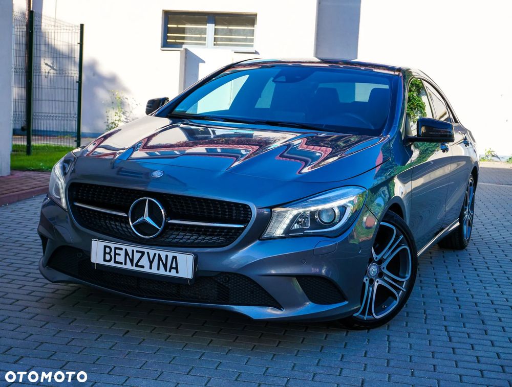 Mercedes-Benz CLA 200 7G-DCT UrbanStyle Edition - 13