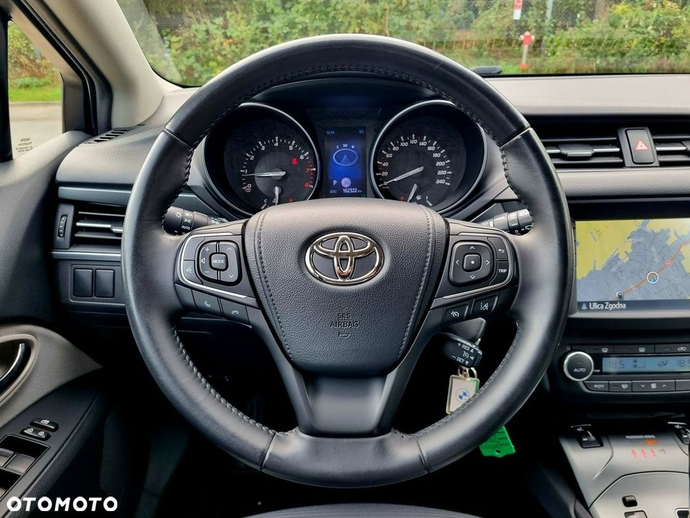 Toyota Avensis 1.8 Sol NAVI MS - 15