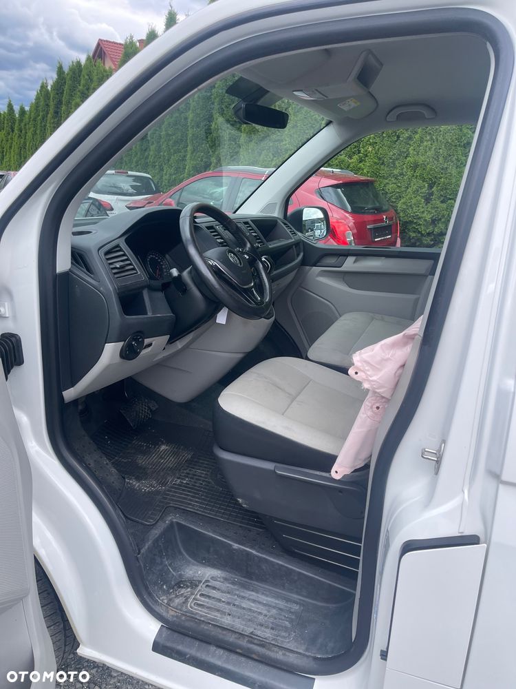 Volkswagen Transporter - 11