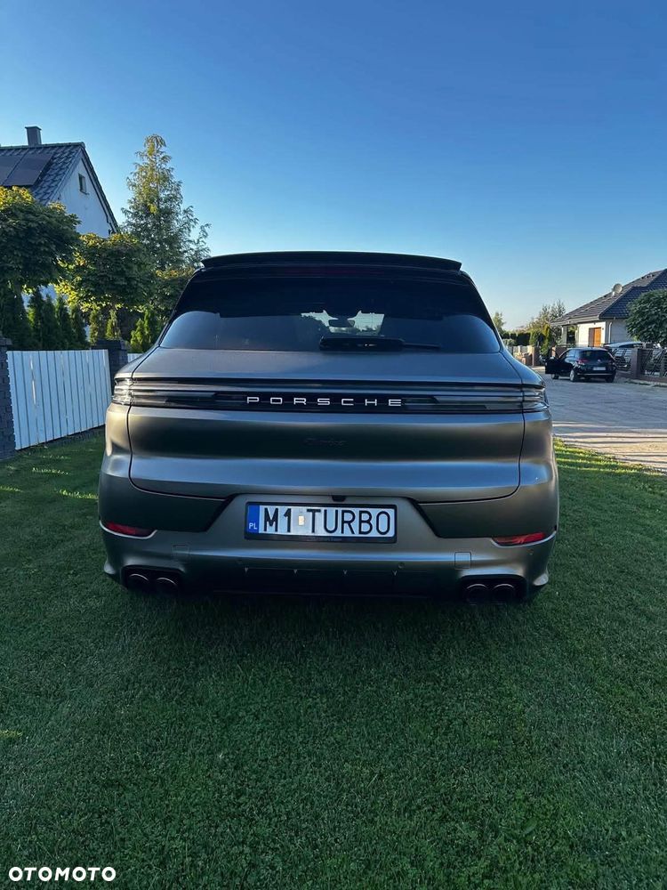 Porsche Cayenne Turbo GT - 6