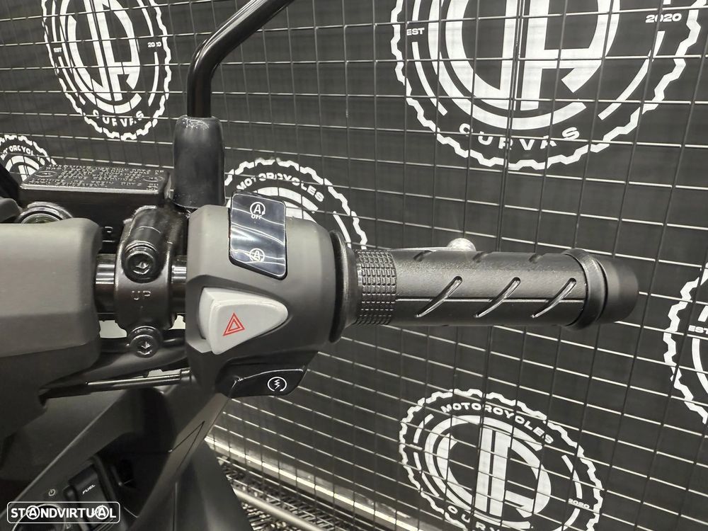 Honda PCX125 DX 2025 (OFERTA HONDA PLUS) - 10