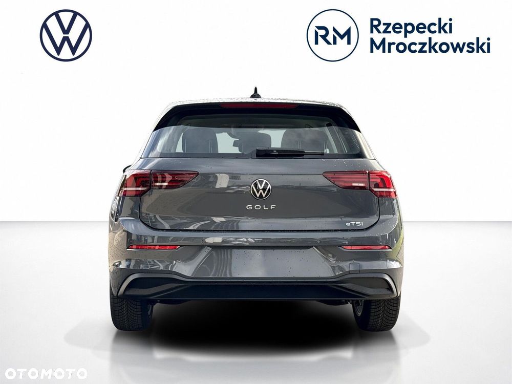Volkswagen Golf - 5