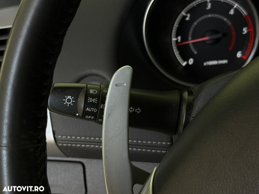 Mitsubishi Outlander 2.2 DI-D 4WD TC-SST Instyle - 23