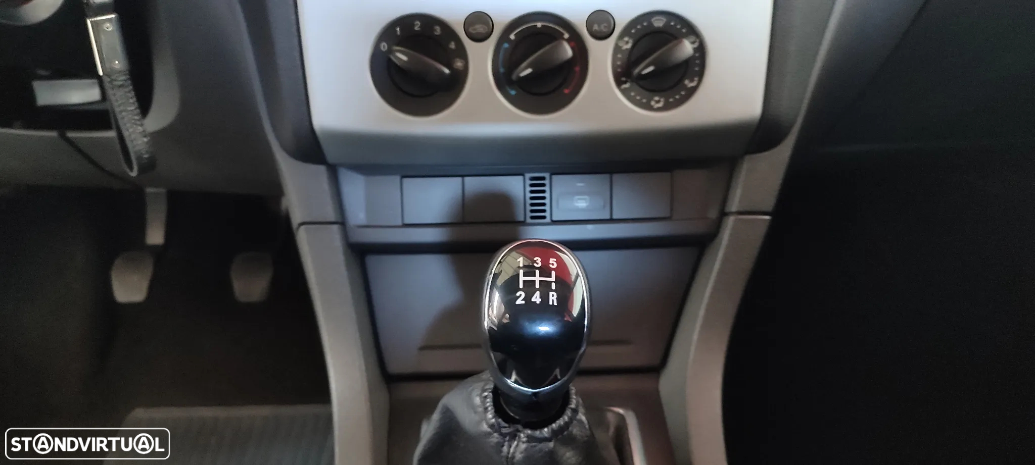 Ford Focus SW 1.6 TDCi Connec. - 15