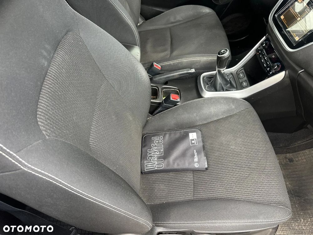 Suzuki SX4 1.5 Comfort - 13