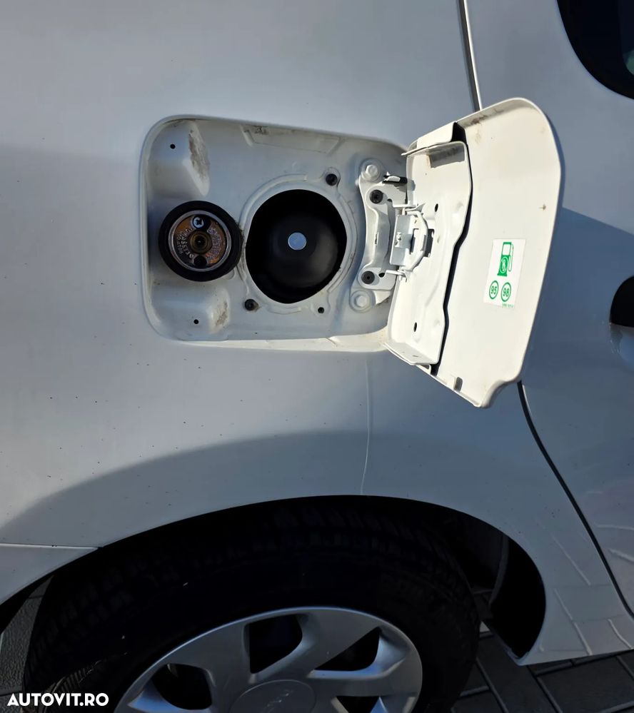 Dacia Logan 0.9 TCe SL PLUS - 16