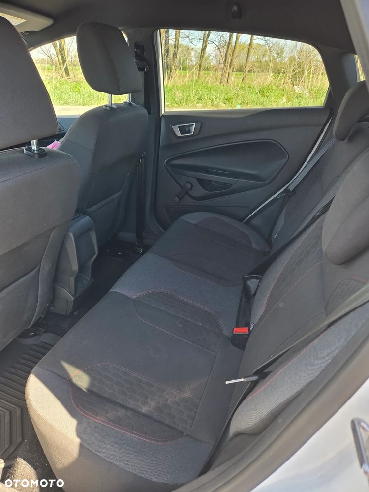 Ford Fiesta 1.5 TDCi ST-Line - 14