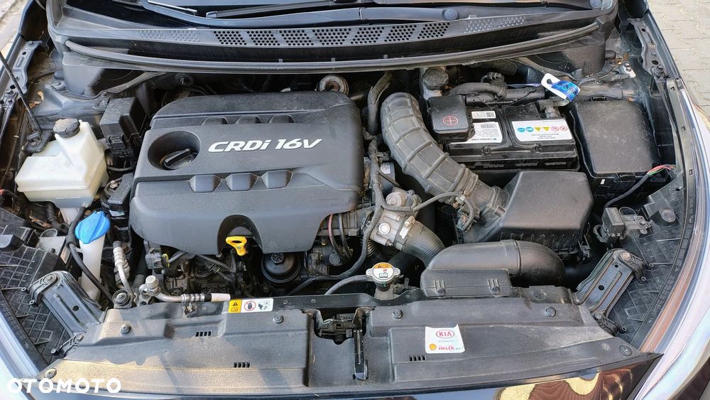 Kia Ceed 1.6 CRDi 128 Dream Team Edition - 8