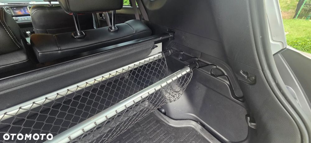 Toyota RAV4 Hybrid Prestige 4x4 - 15
