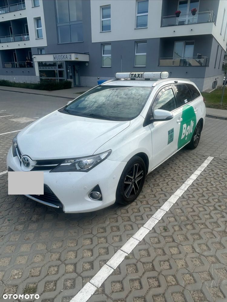 Toyota Auris - 2