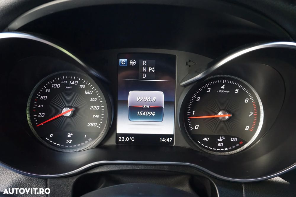 Mercedes-Benz GLC Coupe 250 4Matic 9G-TRONIC AMG Line - 27