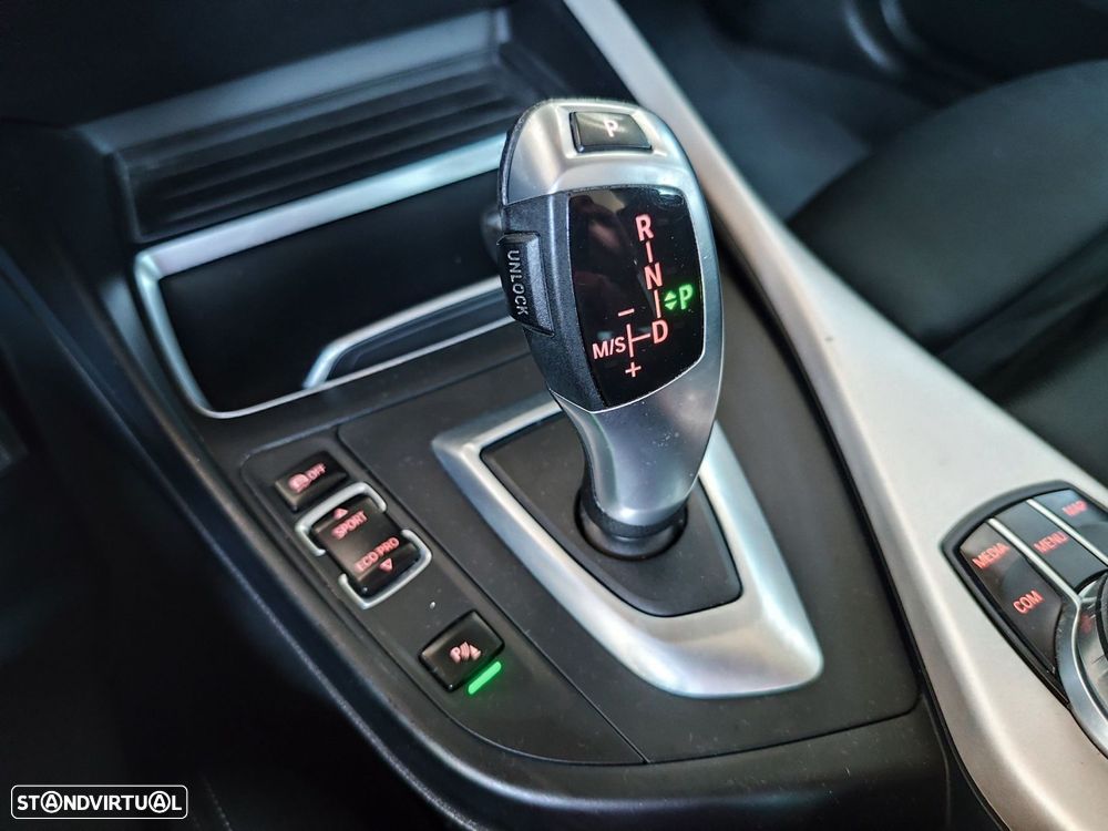 BMW 120 d xDrive Line Sport - 27