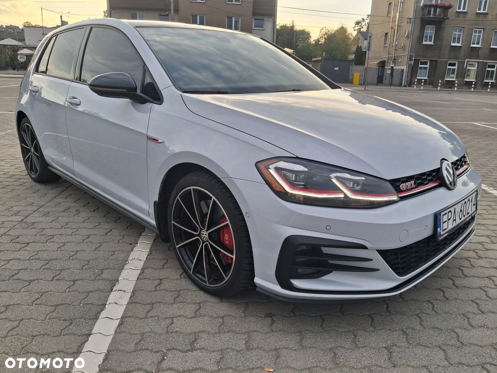 Volkswagen Golf 2021 photo 2