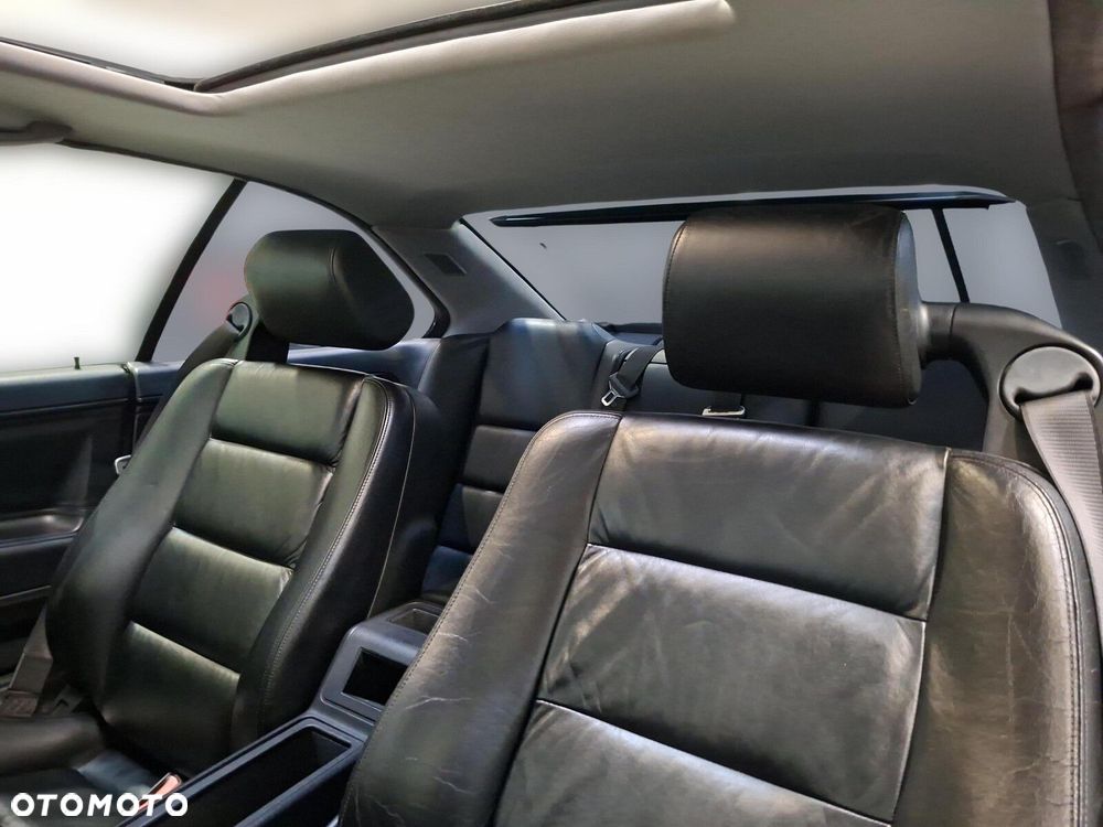 BMW Seria 8 - 12