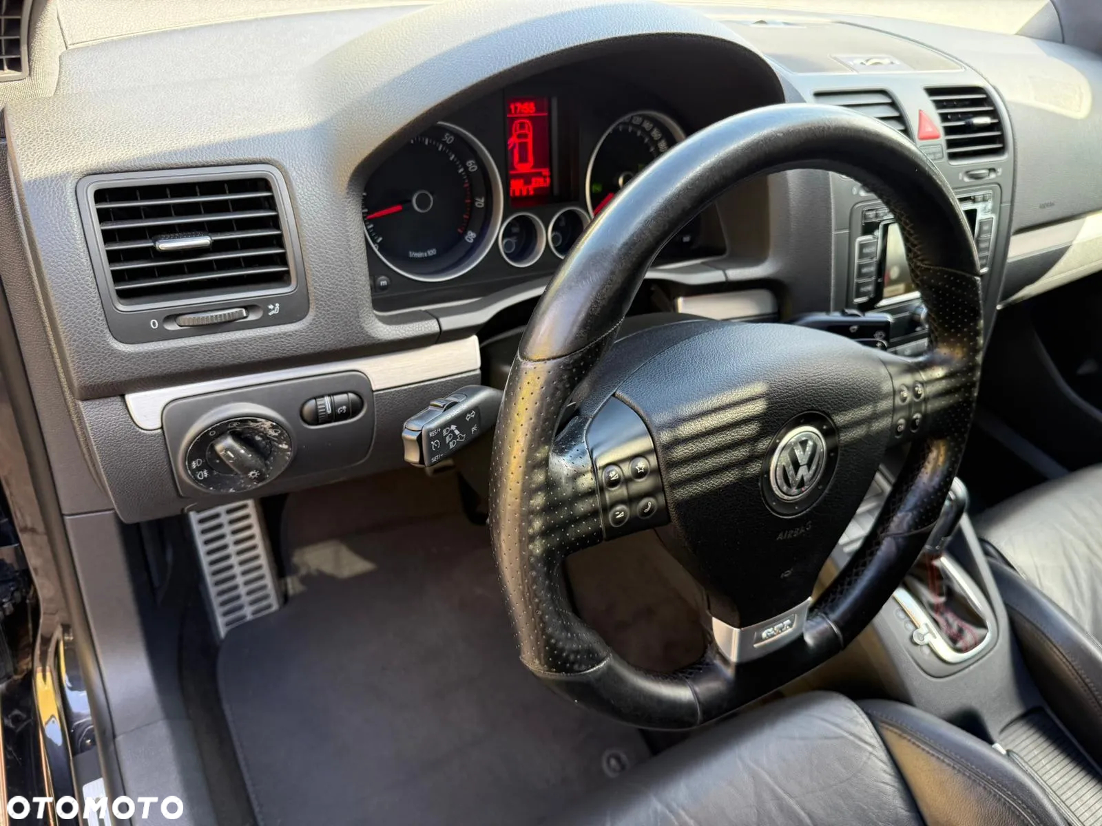 Volkswagen Golf 2.0 GTI DSG - 29