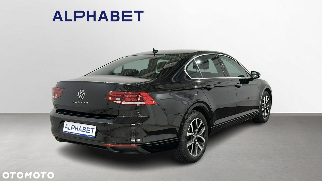 Volkswagen Passat - 6