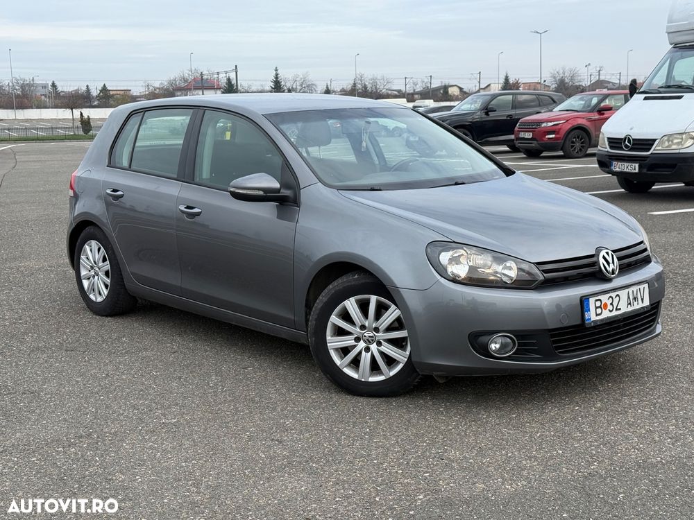 Volkswagen Golf 1.6 TDI DPF BlueMotion Technology Comfortline - 4