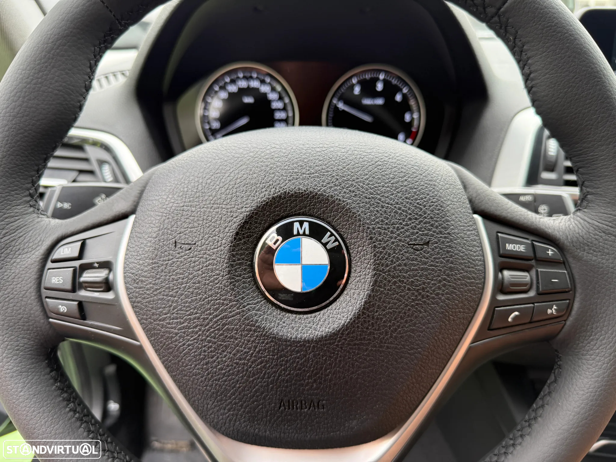 BMW 116 d Line Sport Auto - 41