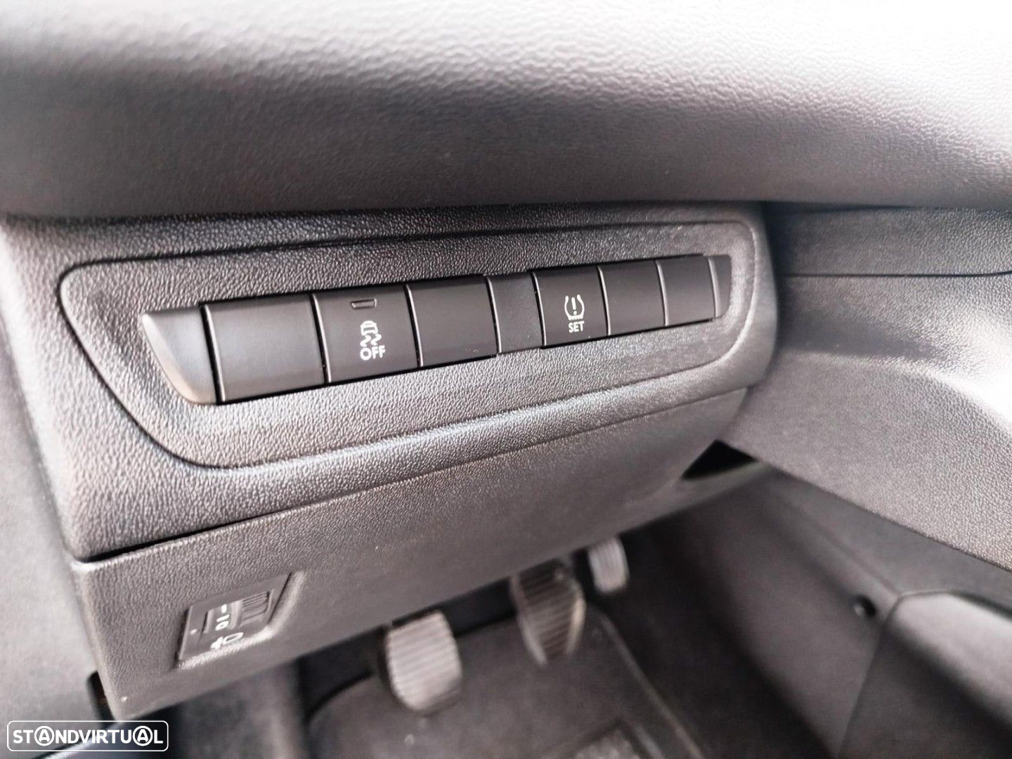 Peugeot 208 1.0 PureTech Access - 28