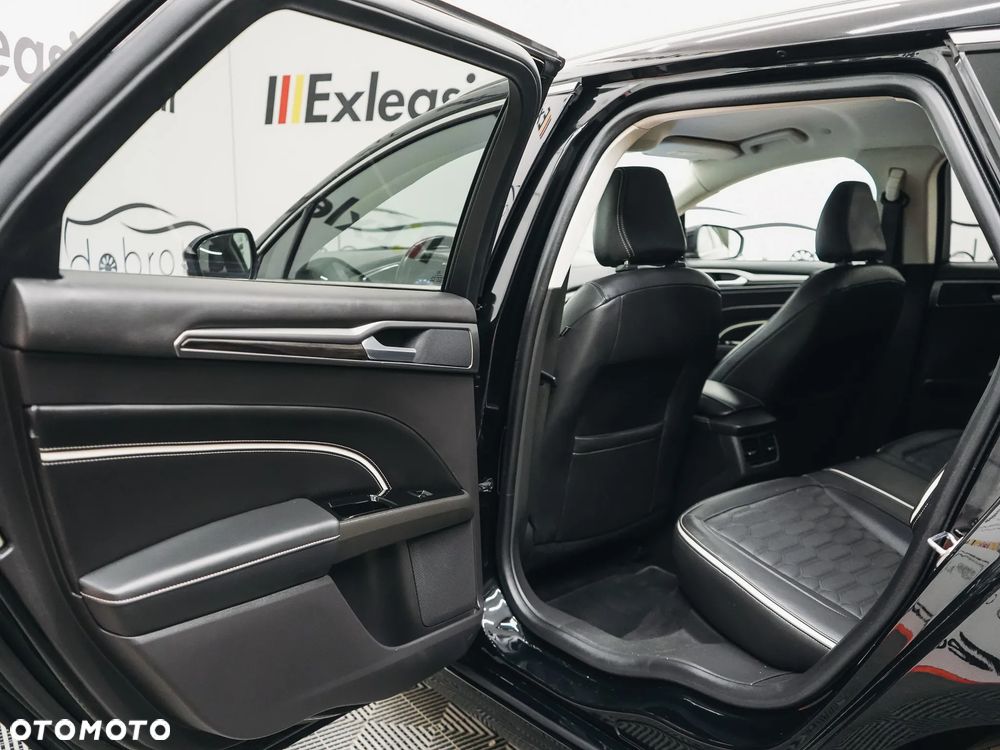 Ford Mondeo 2.0 EcoBlue VIGNALE - 32