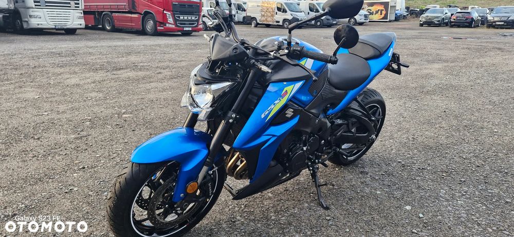 Suzuki GSX 1000 - 2