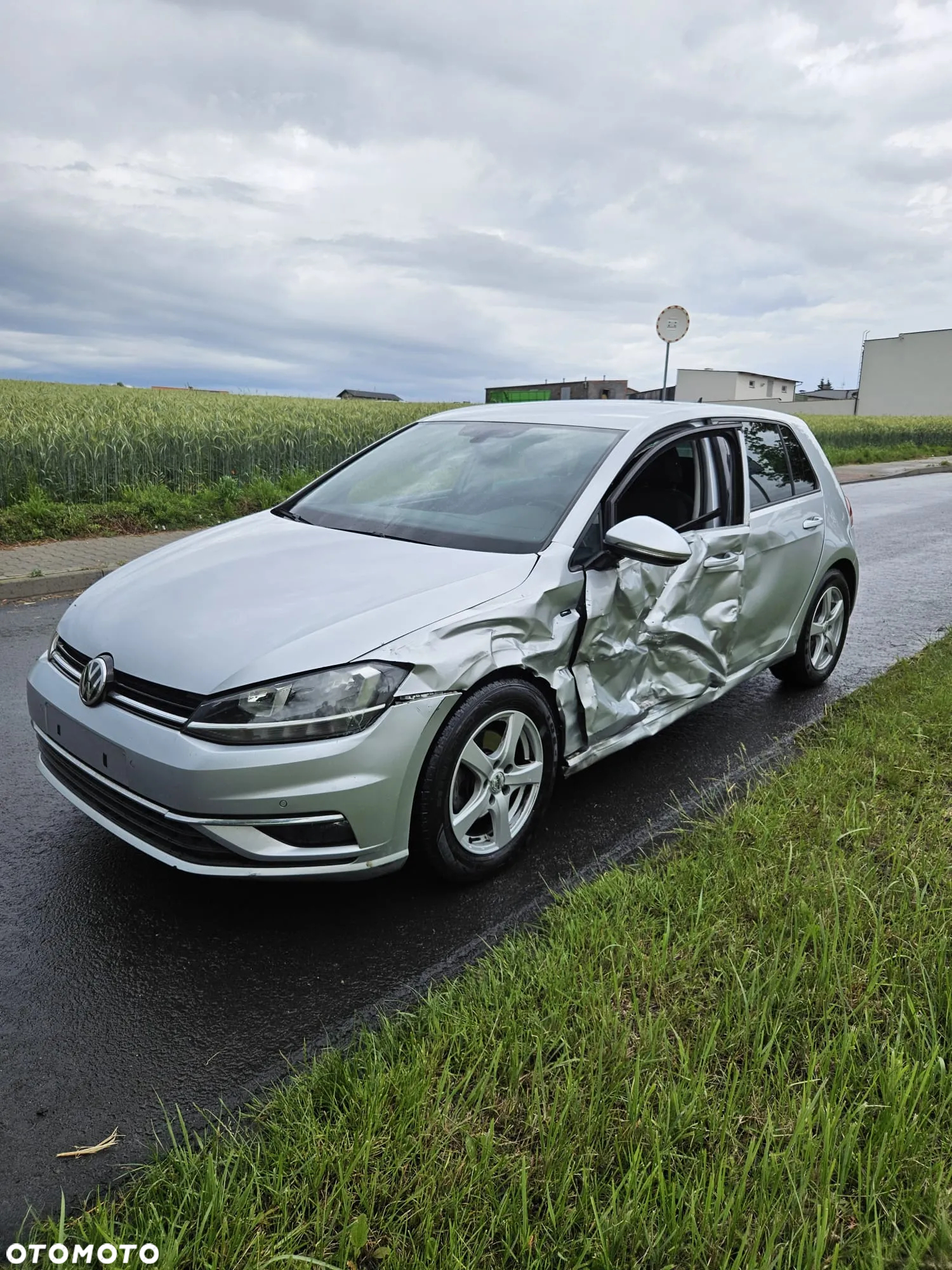 Volkswagen Golf 1.6 TDI Join - 9