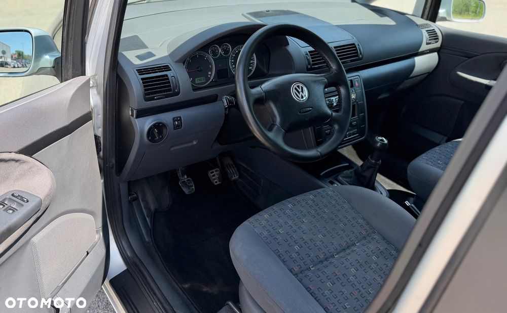 Volkswagen Sharan 1.9 TDI Comfortline - 5